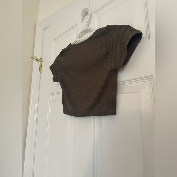 NWT - Garage Seamless Crop Top - Picture 2 of 4